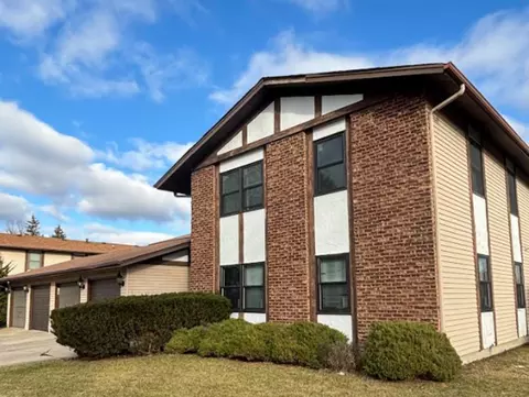 19211 Elm Dr #145, Country Club Hills, IL 60478