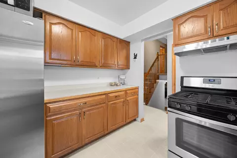 Kitchen - 513 S Princeton Ave, Itasca, IL 60143 photo 3 of 3