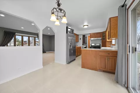 Other - 513 S Princeton Ave, Itasca, IL 60143 photo 2 of 7