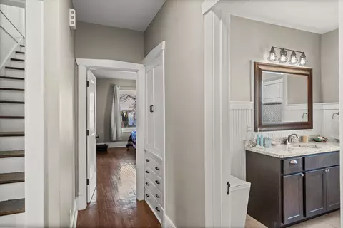 Entry Way - 1906 E Taylor St, Bloomington, IL 61701 photo 1 of 4