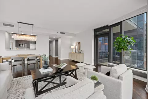 Living - 60 E Monroe St #1602, Chicago, IL 60603 photo 4 of 8
