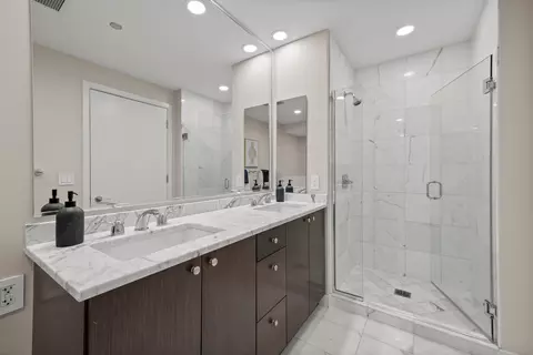 Bath - 60 E Monroe St #1602, Chicago, IL 60603 photo 4 of 5