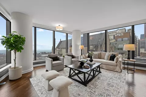 Living - 60 E Monroe St #1602, Chicago, IL 60603 photo 2 of 8