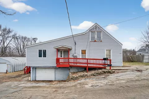 136 W 18th St, Lockport, IL 60441