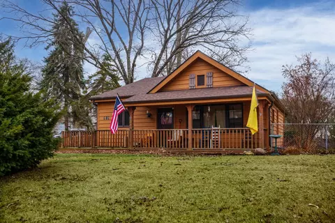 111 Ferndale Dr, Round Lake Beach, IL 60073