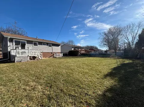 560 S 5th St, West Dundee, IL 60118 photo 10