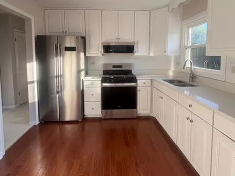 560 S 5th St, West Dundee, IL 60118 photo 3