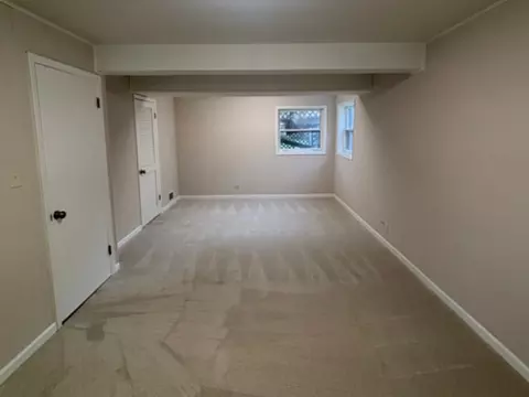 560 S 5th St, West Dundee, IL 60118 photo 9