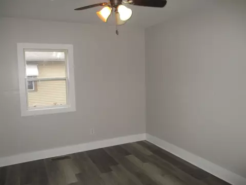 Bedroom - 607 E Joliet St, Ottawa, IL 61350 photo 1 of 2