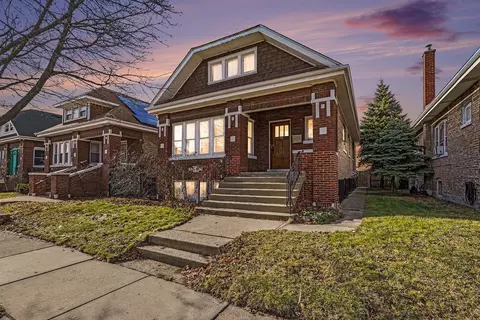 2112 East Ave, Berwyn, IL 60402