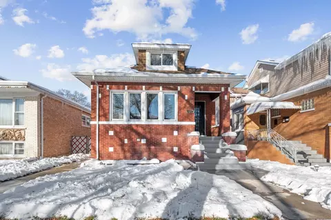 7034 W Wrightwood Ave, Chicago, IL 60707