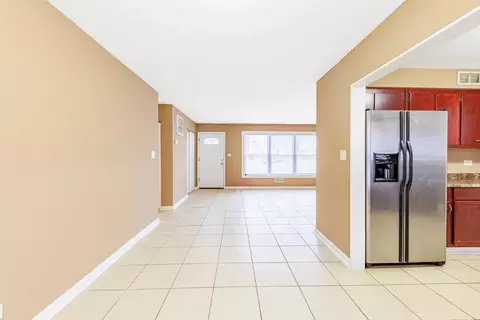 Entry Way - 15435 Hamlin Ave, Markham, IL 60428 photo 2 of 2