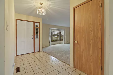 Entry Way - 1608 N Leonard Ave, Mchenry, IL 60050 photo 1 of 1