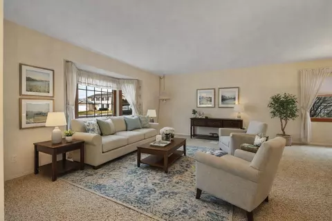 Living - 1608 N Leonard Ave, Mchenry, IL 60050 photo 1 of 7