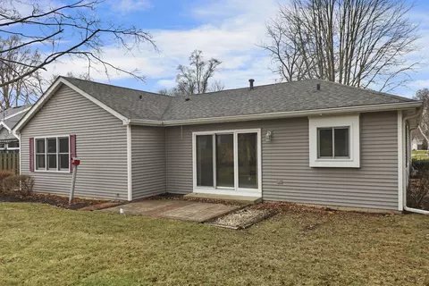 Exterior - 1608 N Leonard Ave, Mchenry, IL 60050 photo 4 of 5