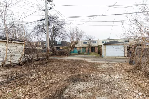 Exterior - 1121 E 82nd Pl, Chicago, IL 60619 photo 3 of 4