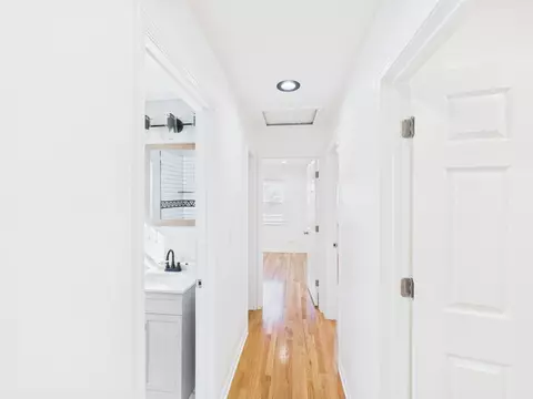 Entry Way - 7230 S Champlain Ave, Chicago, IL 60619 photo 1 of 1