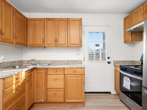 Kitchen - 2433 S 17th Ave, Broadview, IL 60155 photo 1 of 4