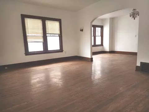 Living - Undisclosed, Aurora, IL 60505 photo 2 of 3