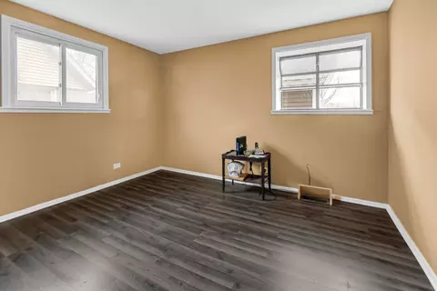 Bedroom - 12919 E Playfield Dr, Crestwood, IL 60418 photo 2 of 6