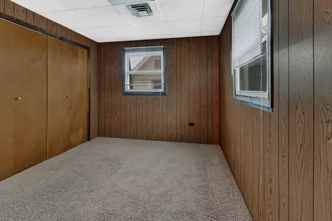 Bedroom - 12919 E Playfield Dr, Crestwood, IL 60418 photo 5 of 6