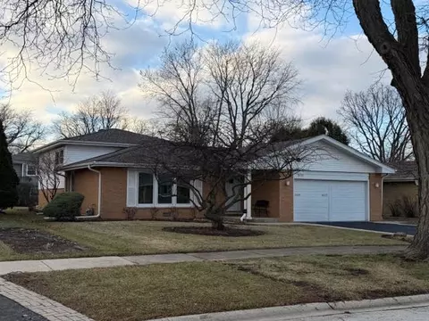 Undisclosed, Mount Prospect, IL 60056