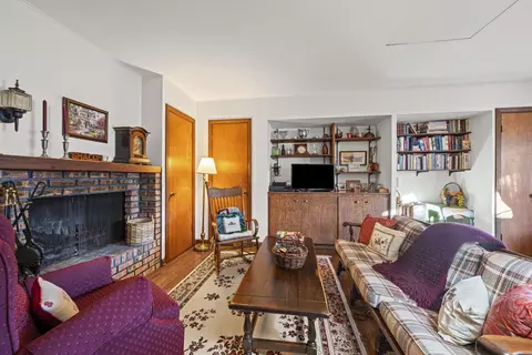 670 Edgemont Ln, Hoffman Estates, IL 60169 photo 16