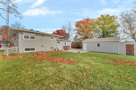 Exterior - 423 Maple Dr, Morris, IL 60450 photo 3 of 4