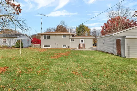 Exterior - 423 Maple Dr, Morris, IL 60450 photo 4 of 4