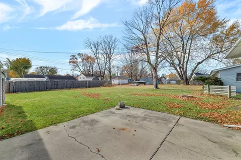 Exterior - 423 Maple Dr, Morris, IL 60450 photo 2 of 4