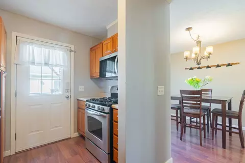 Entry Way - 1000 Drayton St, Normal, IL 61761 photo 1 of 1