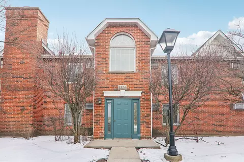 1374 Cunat Ct #2B, Lake In The Hills, IL 60156