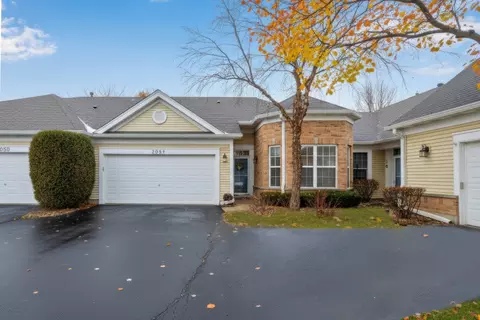2054 Carillon Dr, Grayslake, IL 60030