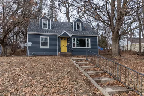 743 Bohm Ct, Rockford, IL 61107