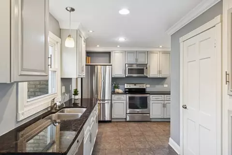 Kitchen - 902 E Main St, Barrington, IL 60010 photo 1 of 2