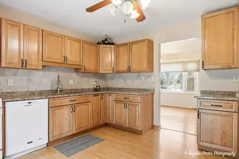 Kitchen - 4807 Paulsen St, Mchenry, IL 60051 photo 3 of 3