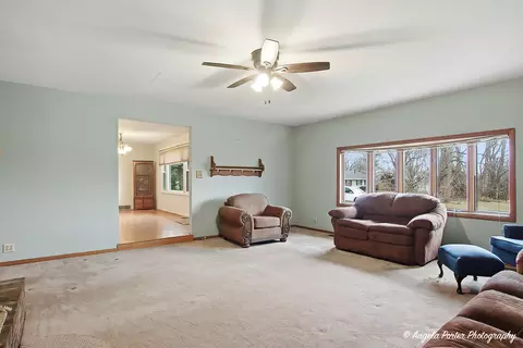 Living - 4807 Paulsen St, Mchenry, IL 60051 photo 2 of 2