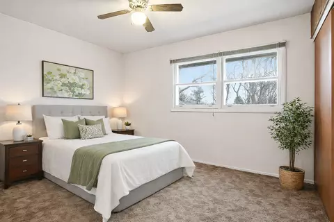 Bedroom - 4807 Paulsen St, Mchenry, IL 60051 photo 3 of 3