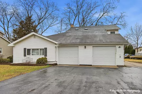 33639 N Greentree Rd, Grayslake, IL 60030