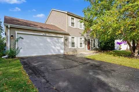 Exterior - 1410 Misthaven Ln, Elgin, IL 60123 photo 2 of 8