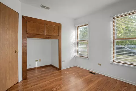 Bedroom - 1410 Misthaven Ln, Elgin, IL 60123 photo 1 of 8