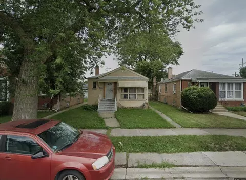 105 E 140th Ct, Riverdale, IL 60827