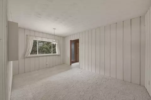 Bedroom - 604 Hillandale Ct, Morrison, IL 61270 photo 1 of 6