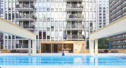 Exterior - 200 E Delaware Pl #19A, Chicago, IL 60611 photo 2 of 2