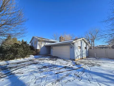 1455 Bloomingdale Rd, Glendale Heights, IL 60139