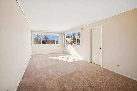 Other - 368 Willow Tree Ct, Hoffman Estates, IL 60169 photo 2 of 6