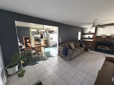 631 Bent St, Elgin, IL 60120 photo 17