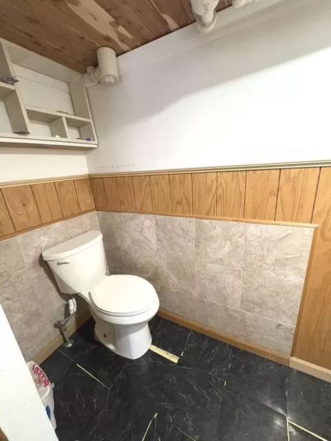 631 Bent St, Elgin, IL 60120 photo 37