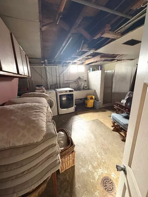 631 Bent St, Elgin, IL 60120 photo 38
