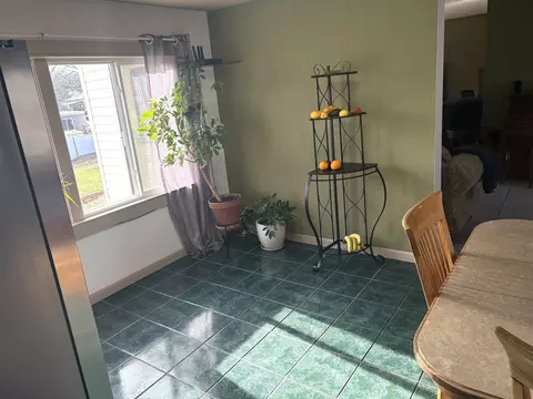 631 Bent St, Elgin, IL 60120 photo 22
